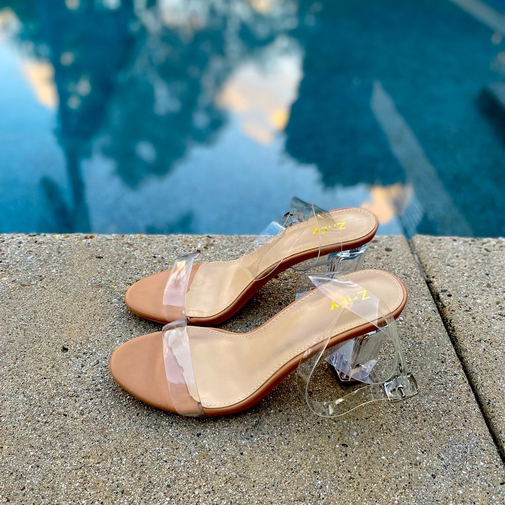 Zriey Clear Heels Size 7.5 Women’s